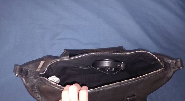 BOLSO NEGRO PIEL GRANDE A ESTRENAR ZARA