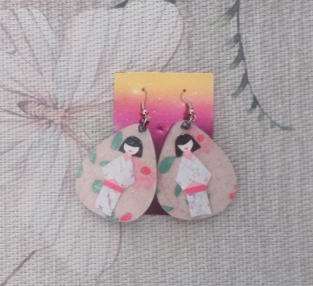 PENDIENTES HECHOS A MANO GEISHA