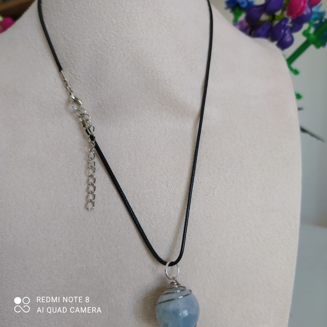 Collana con sfera in Angelite