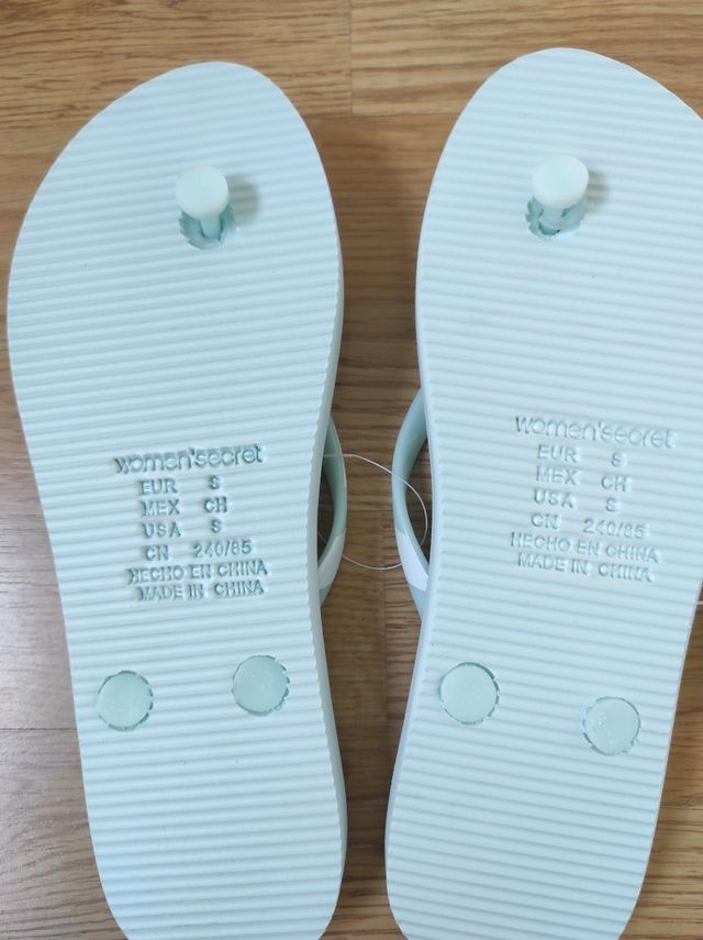 Chanclas Snoopy Aloha