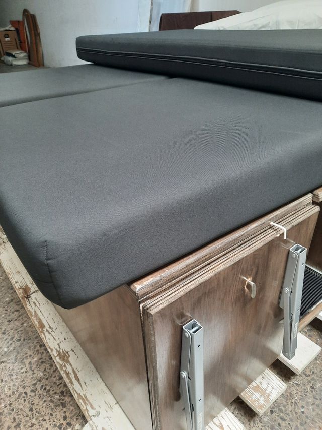 Mueble y colchón camper
