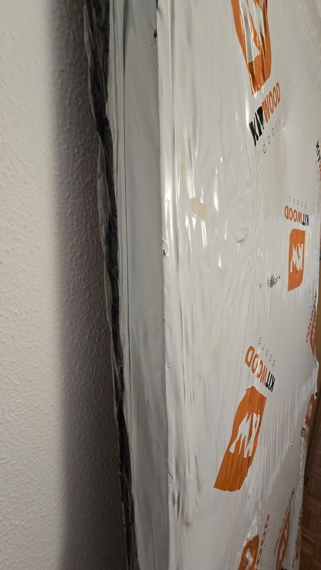 Puerta interior vinilo olmo + tapetas