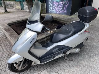 Moto Honda Pantheon 125
