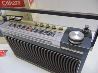 RADIO VINTAGE CON FUNDA Y CAJA (162530)