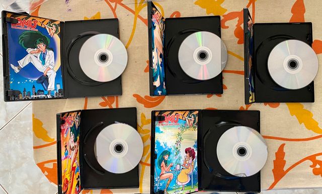 DVD Lamú volumi 1,2,3,4,5 "Rumiko Takahashi"