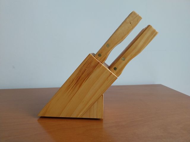 Set 6 coltelli acciaio inox con ceppo per carne