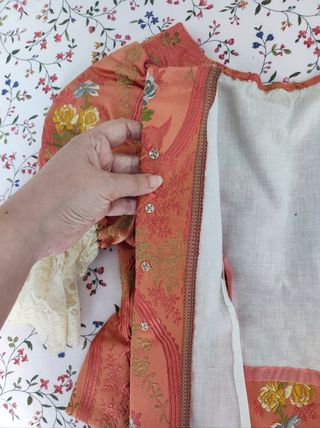 Cuerpo farol fallera espolín Óvalos de Garin