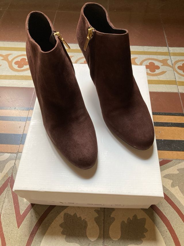 Botín ante marrón