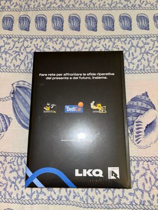 Una Agenda NUOVA SIGILLATA,ANNUALE:2024,MAI APERTA