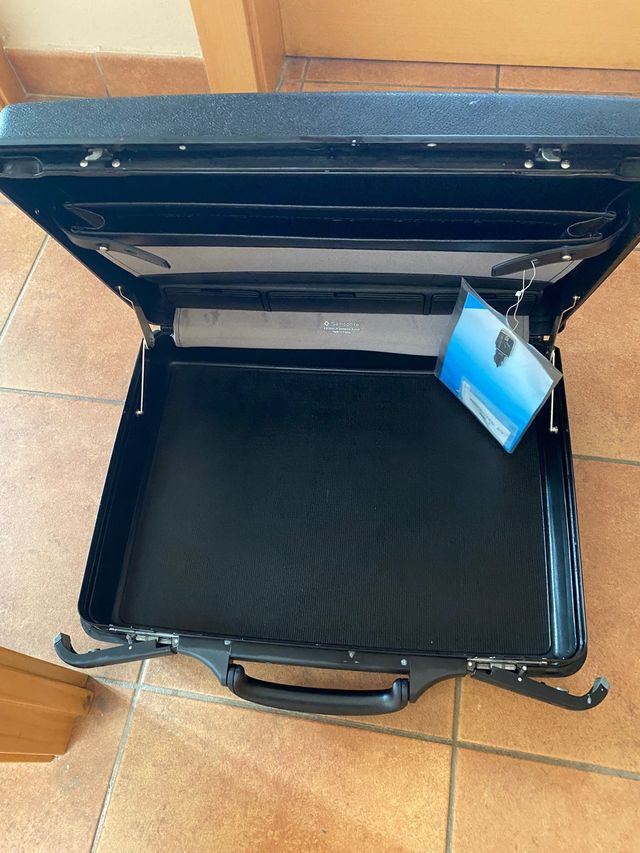 Maletín samsonite negro