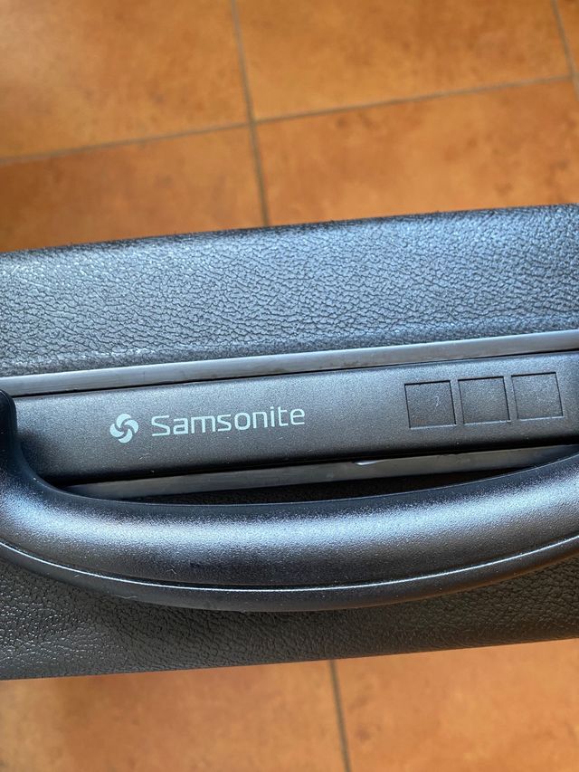 Maletín samsonite negro