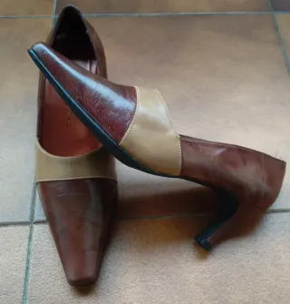 ZAPATOS DE PIEL