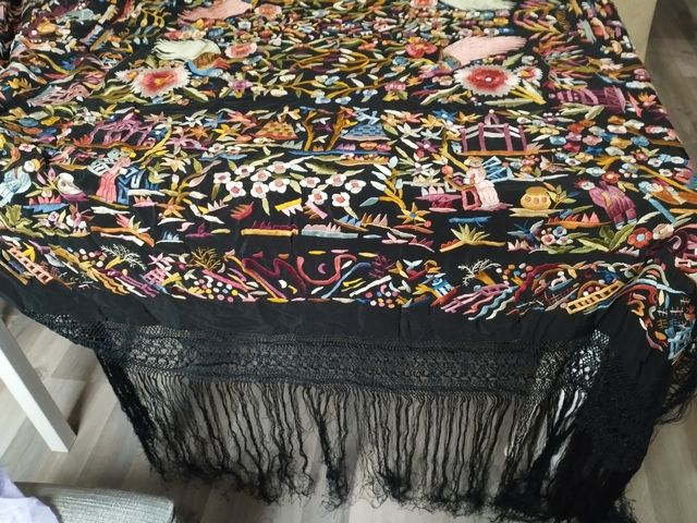 Mantón de Manila antiguo