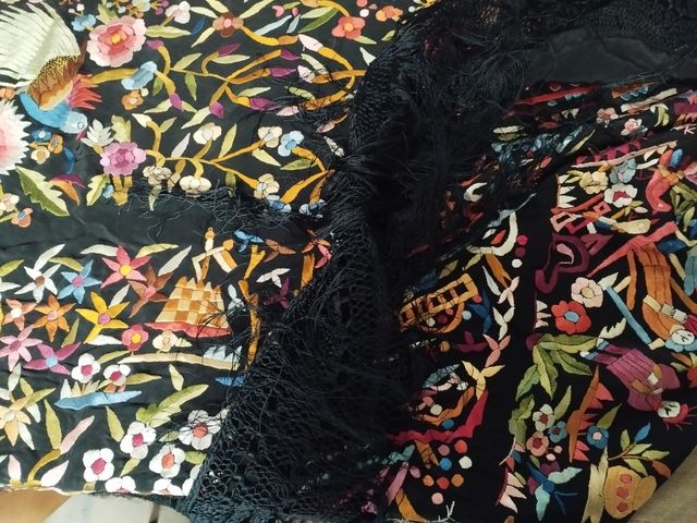 Mantón de Manila antiguo