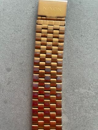 Reloj Nixon oro rosa
