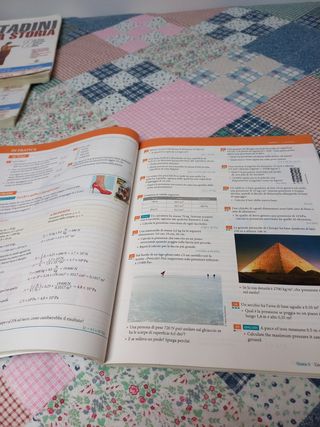 Libro di testo scolastico fisica 