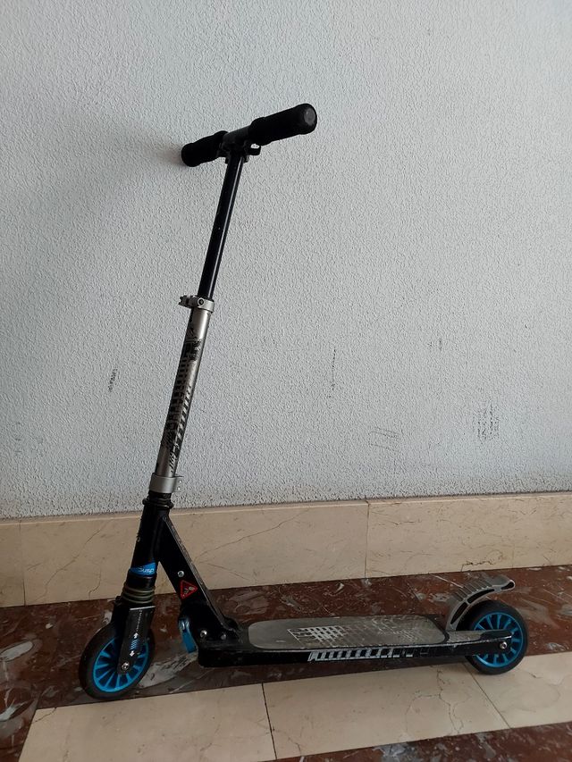 SCOOTER CON SUSPENSIÓN.
