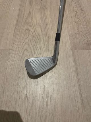 Palos de golf Titleist CB690 Forged