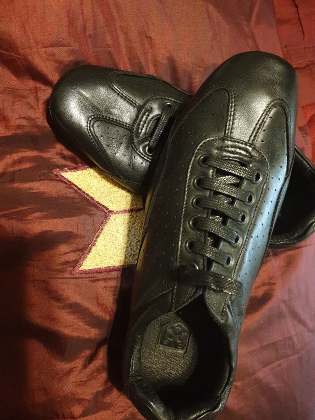 ZAPATOS NUEVOS DE PIEL