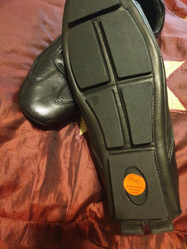 ZAPATOS NUEVOS DE PIEL