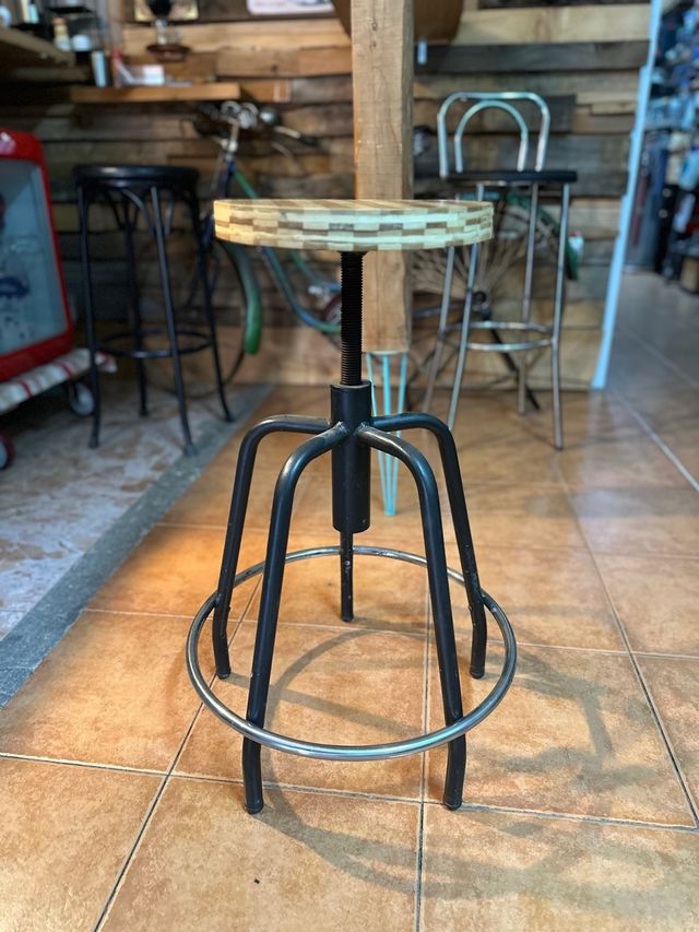 Antiguo Taburete de hierro, laboratorio o medicina