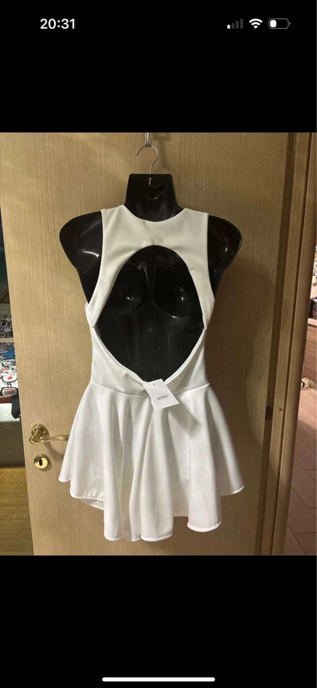 Jumpsuit bianca con volant nuova