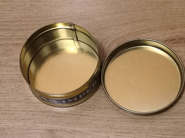 Caja metálica El Almendro