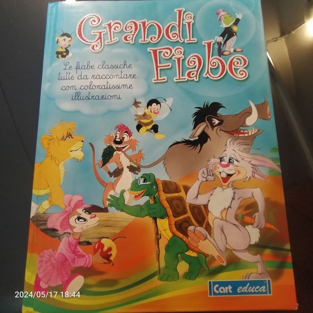 Libro di fiabe