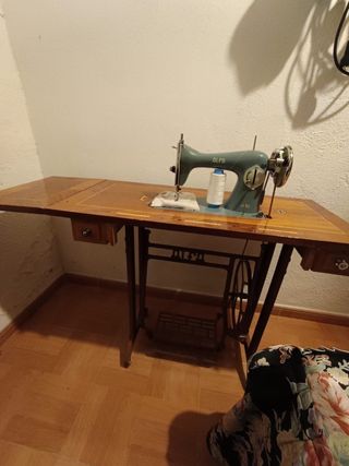 Maquina de coser alfa