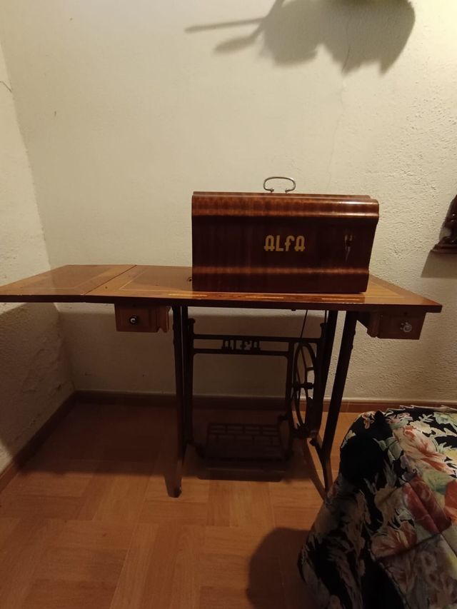 Maquina de coser alfa