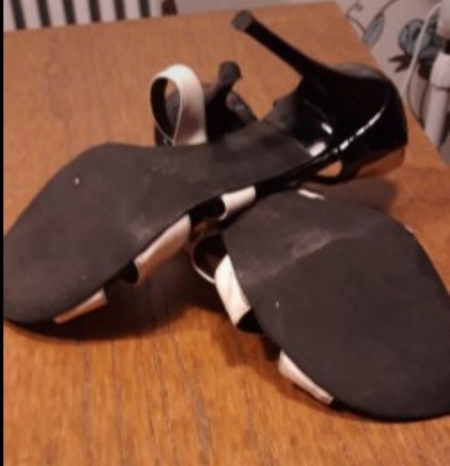 Sandalias ideales Pilar Burgos👠