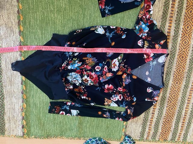 Pantiblusa flores Bershka