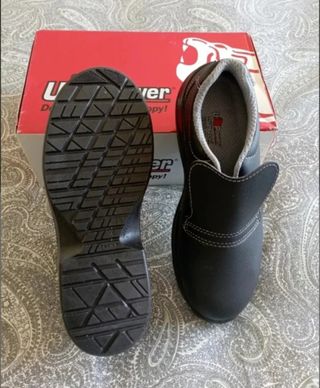 Zapatos de seguridad Nuevos Talla 39