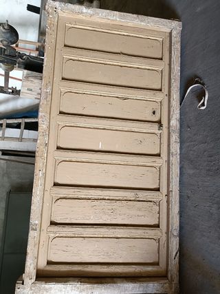 Puerta de madera 