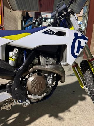 HUSQVARNA FC 350 2021 .