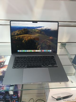 MACBOOK AIR M2