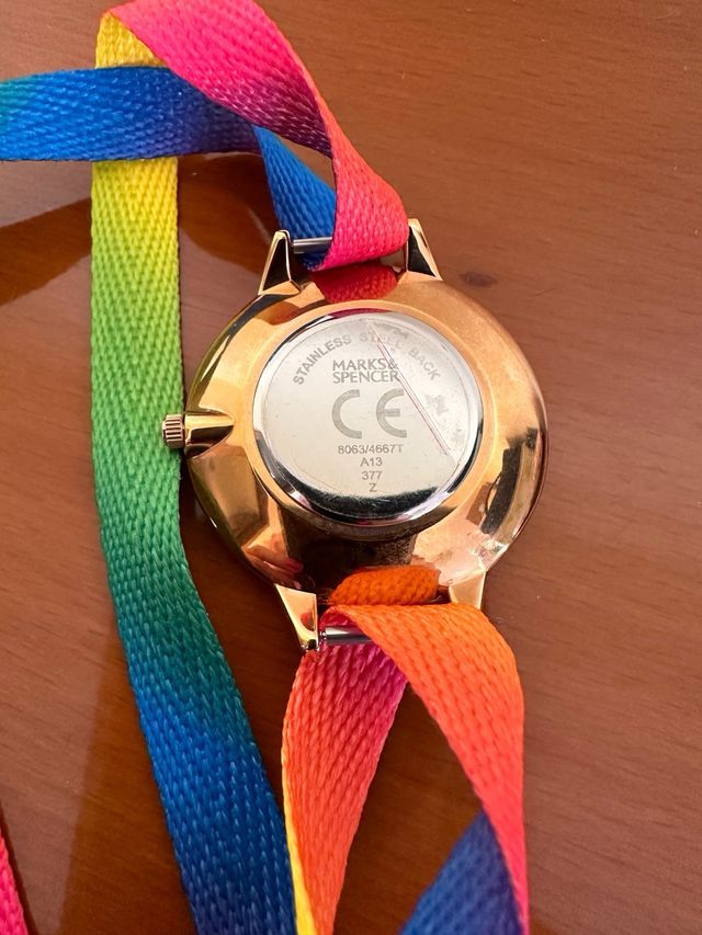 Orologio quadrante tondo, cinturino regolabile