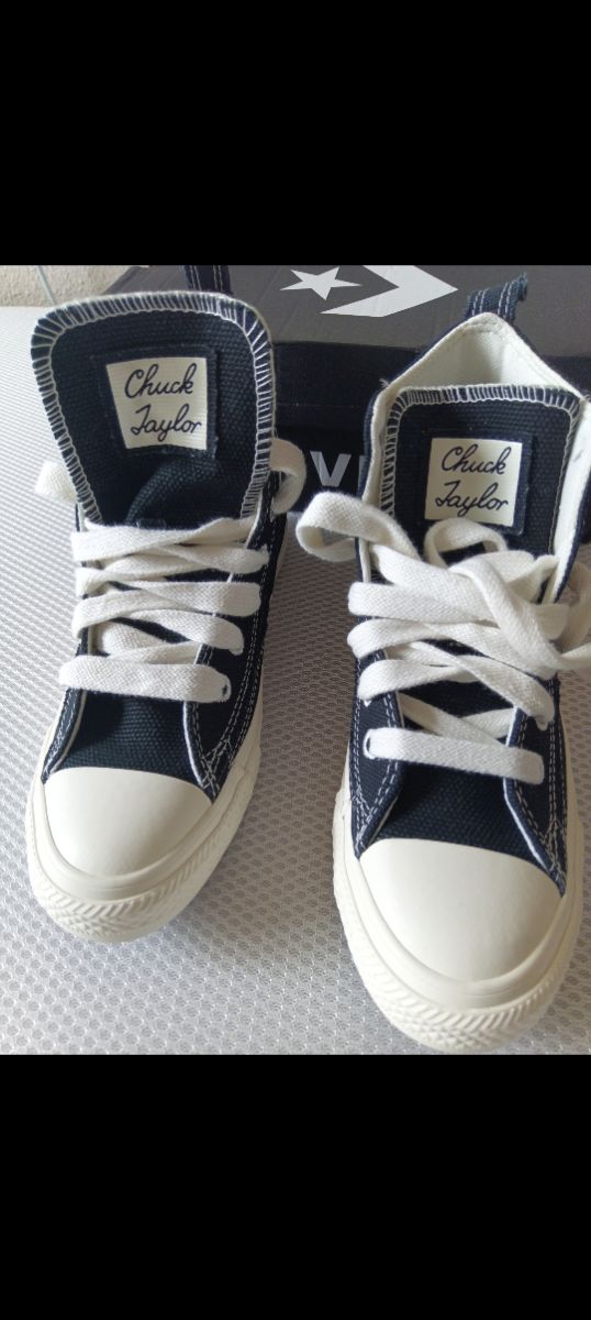 Zapatillas Converse a estrenar 