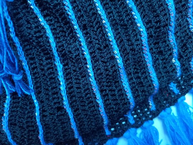 Borsa pelle e filet dipinta a mano e foderata