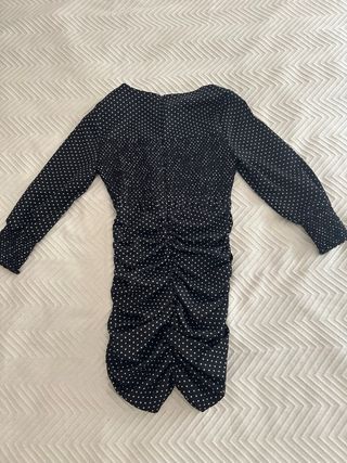 Vestido negro de Zara