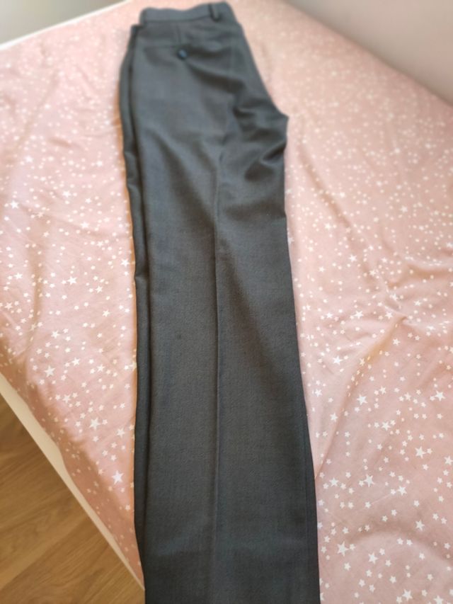 Traje de chaqueta hombre. Gris.