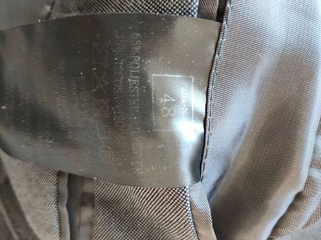 Traje de chaqueta hombre. Gris.