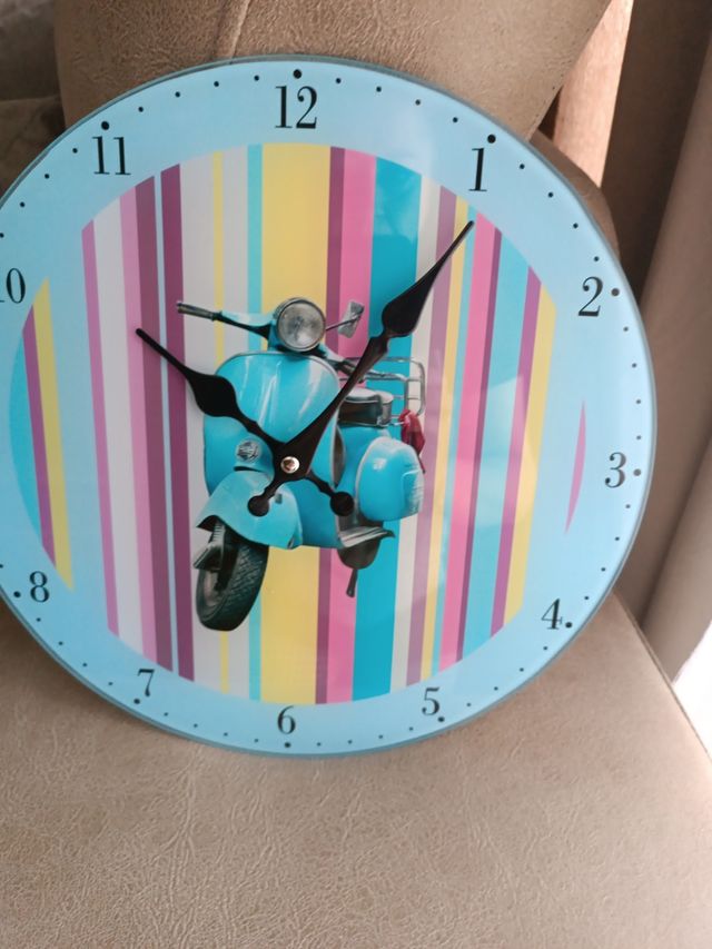 Reloj decorativo