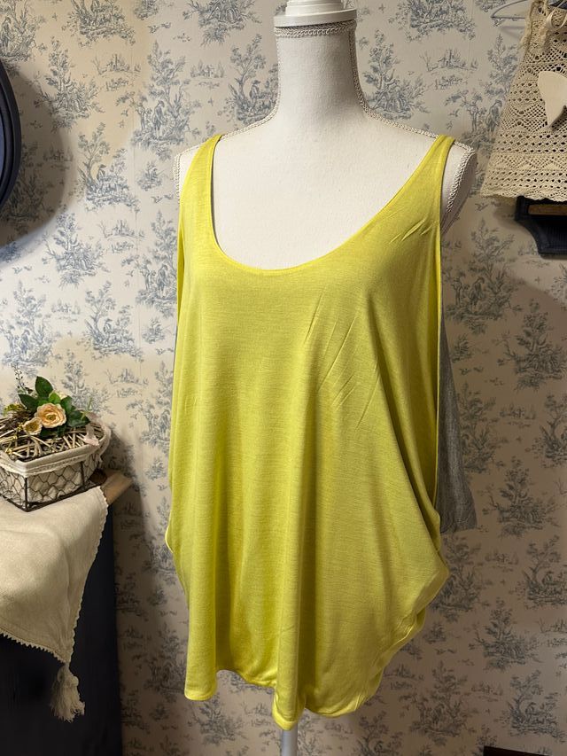 Northland , morbida blusa gialla, mai indossata