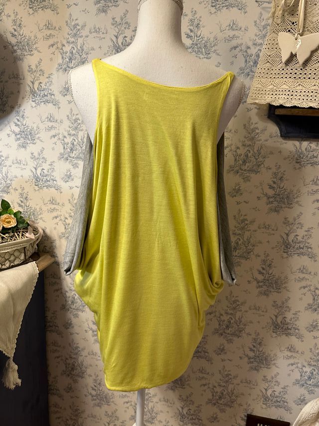 Northland , morbida blusa gialla, mai indossata