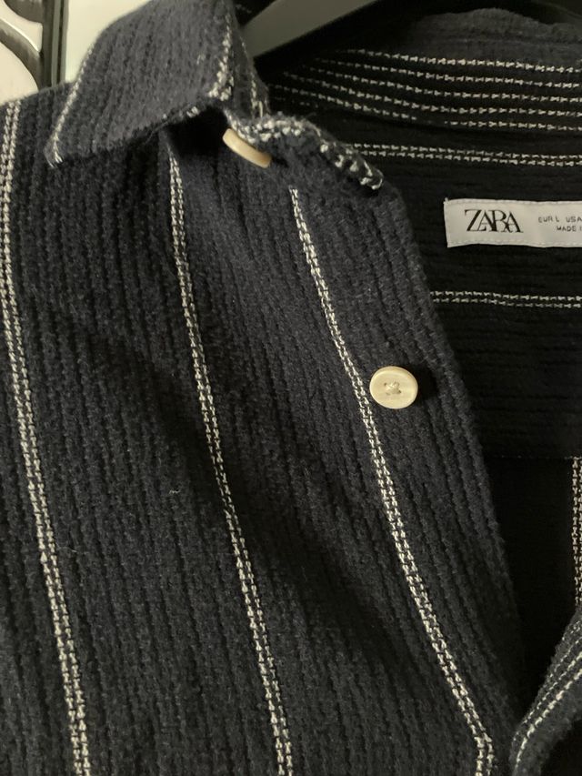Camisa estructura de zara talla L nanga larga
