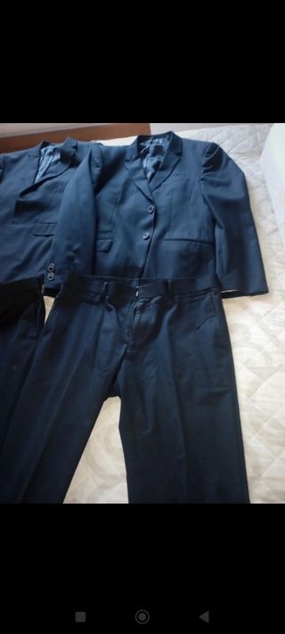 Traje de Caballero. Azul Marino y Negro