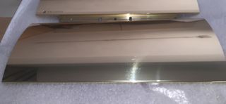 BEOLAB 4000. Tapas frontales aluminio amarillas.