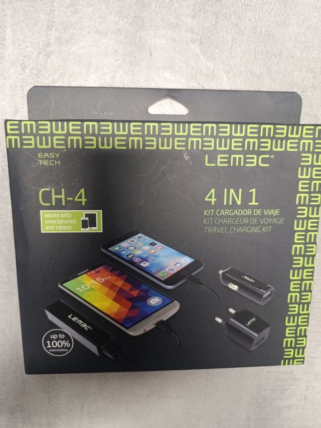 Cargador 4 en 1