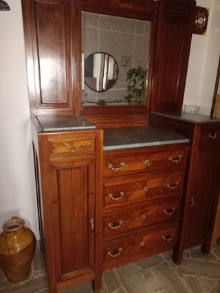 Comò più 2 comodini inizio 900